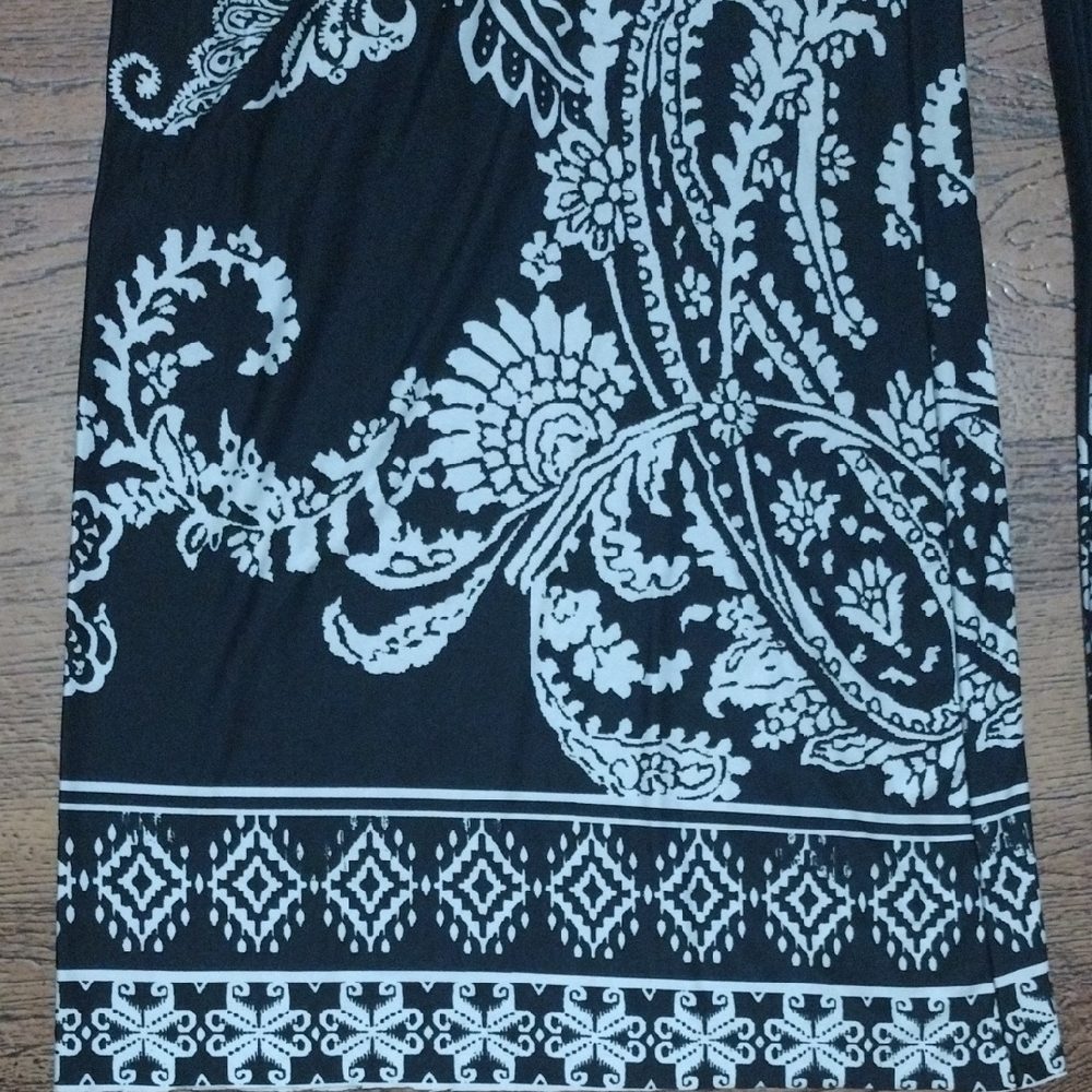 Auditions Monochrome Paisley Patterned Pants​ - Picture 2 of 4